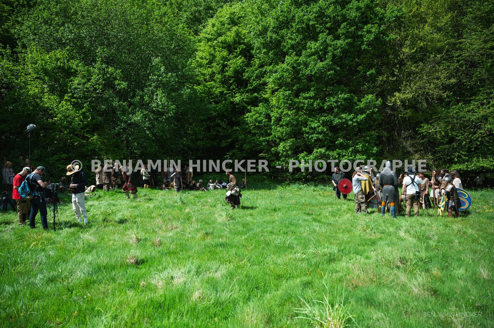 REPORTAGE - On set with BLUE MOUNT FILMS for the movie "Les Larmes du Regret" — 67
