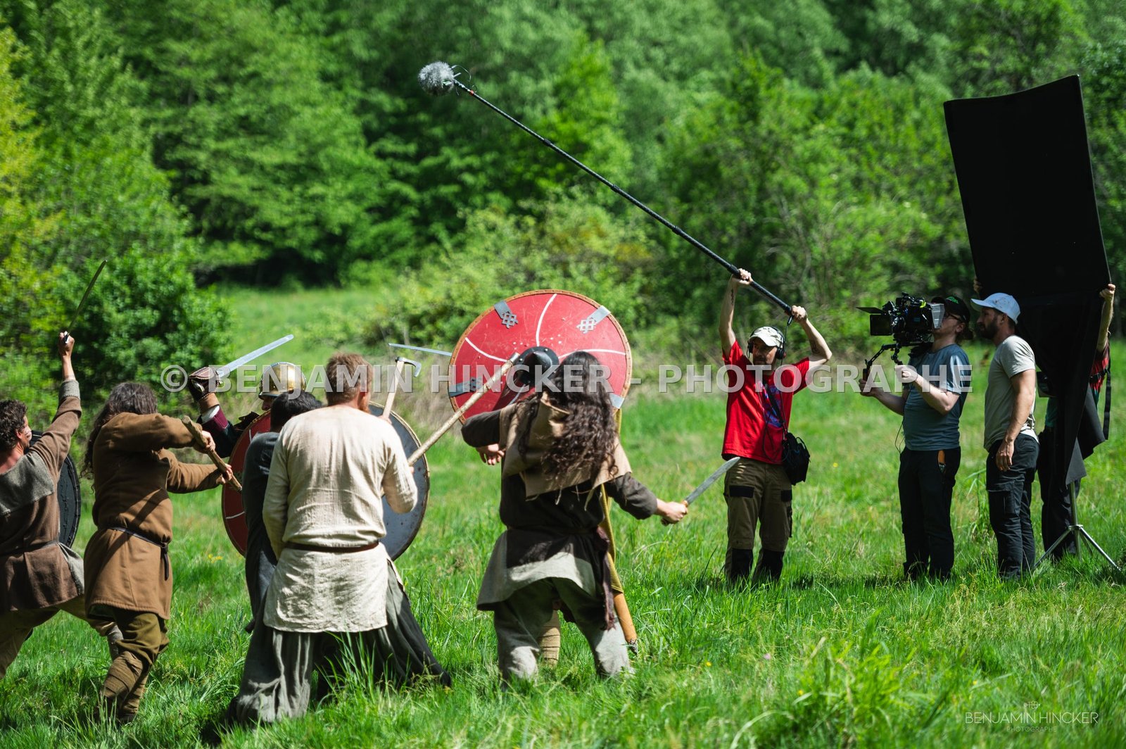 REPORTAGE - On set with BLUE MOUNT FILMS for the movie "Les Larmes du Regret" — 77